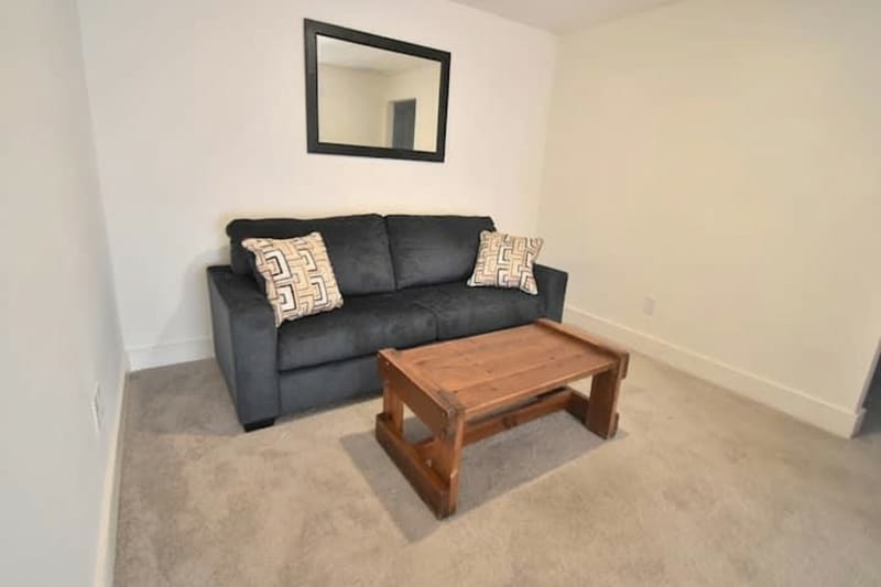 Building Photo - 24 Caison Dr