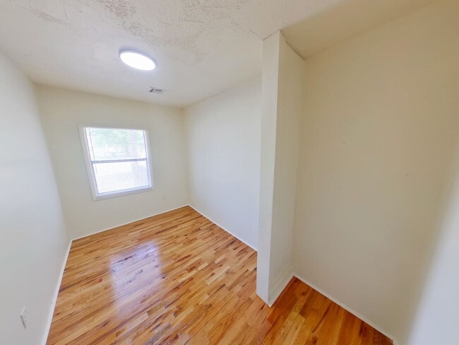 Building Photo - Affordable 3BR Rental Home