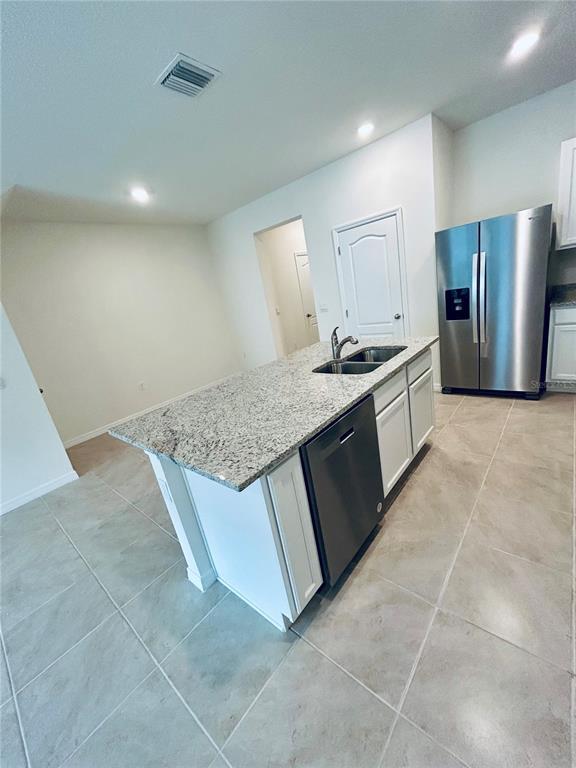 Building Photo - 1535 Lumber Ave