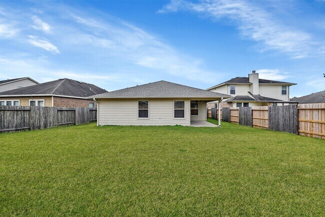 Building Photo - 3011 Crescent Oaks Park Ln