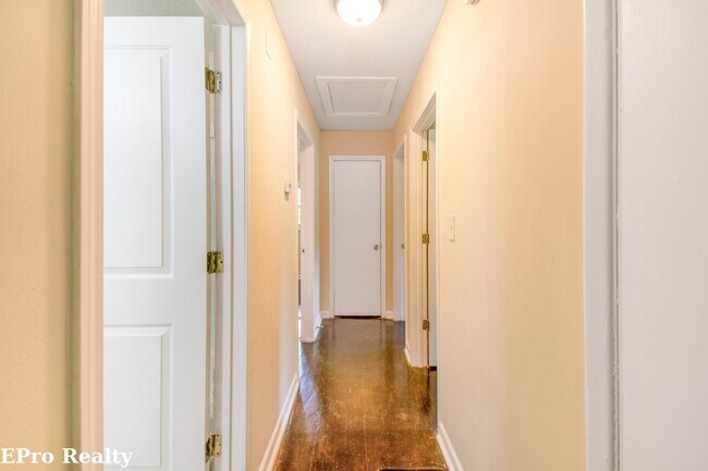 Building Photo - Don’t Miss Out! Look, Lease, and Live Specials EXTENDED to January 31st!