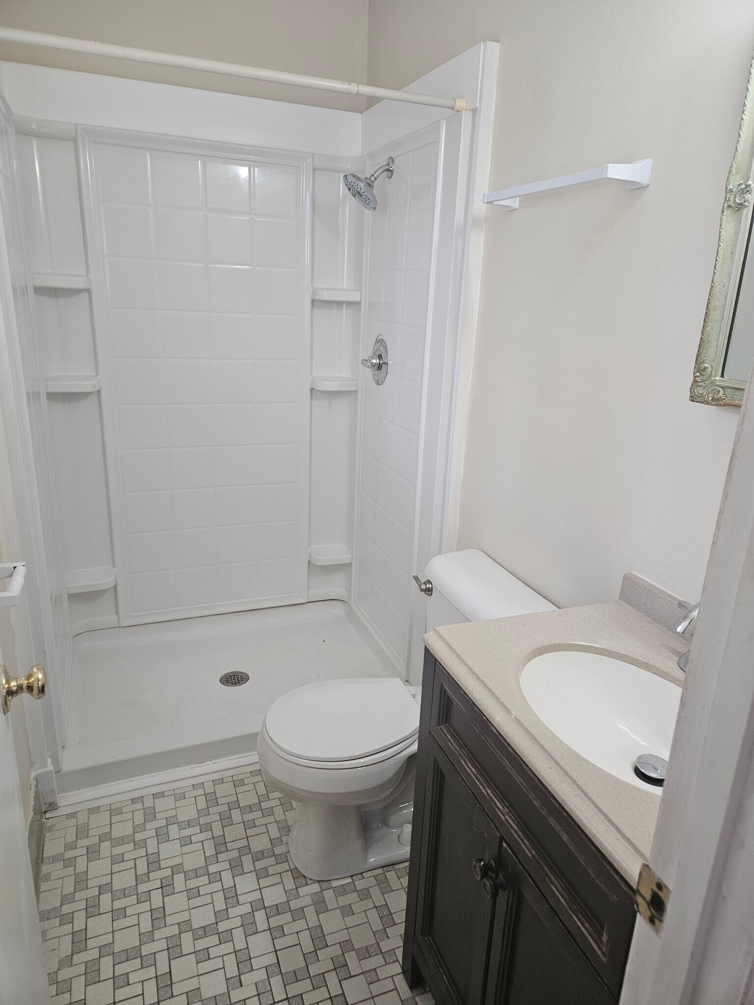 Building Photo - 4602 Norwich Rd