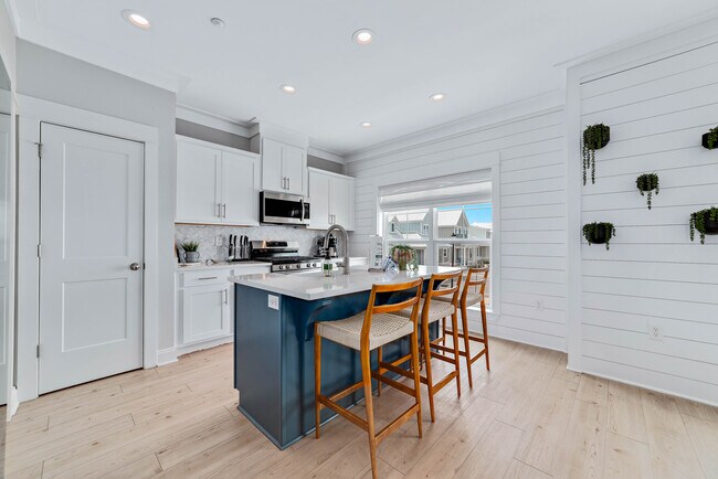 Building Photo - Orange Beach