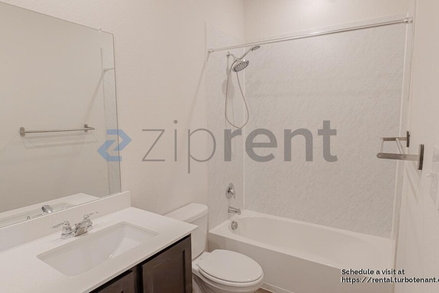 Building Photo - 2020 Saddle Wy