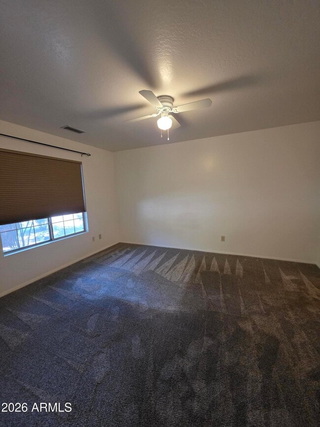 Building Photo - 586 S Sawmill Gardens Dr