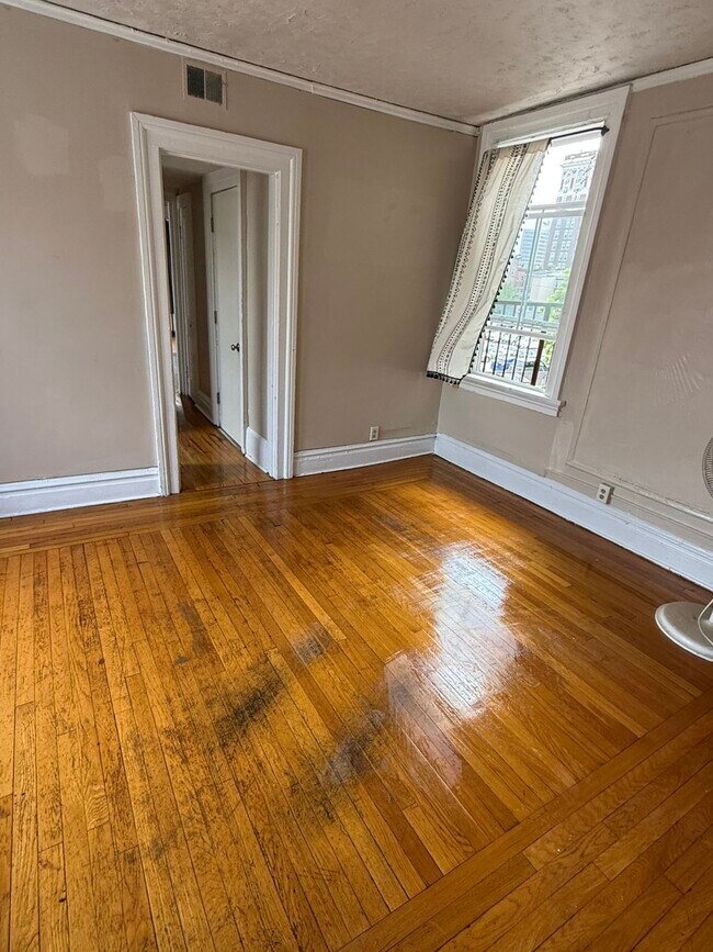 Building Photo - 25 High St