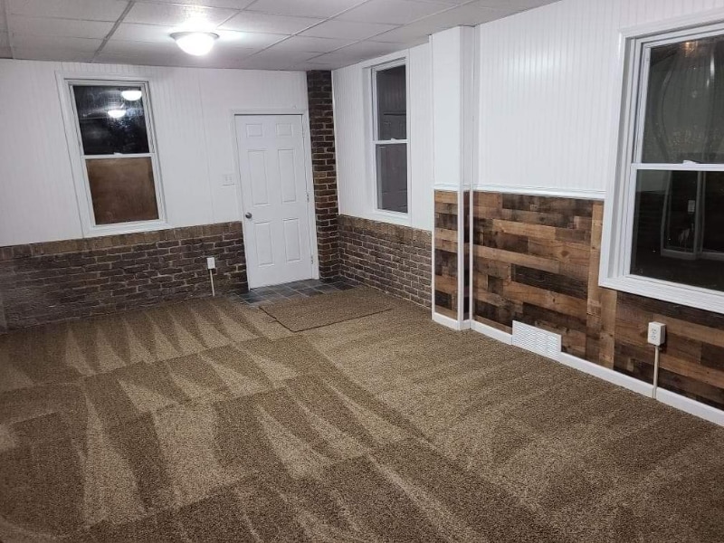 Building Photo - 1901 Beaver Rd