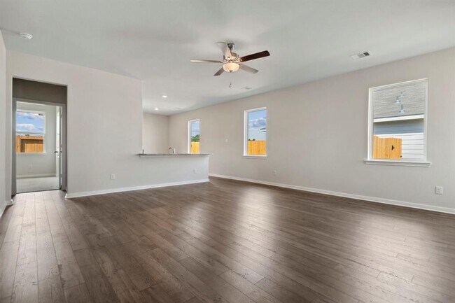 Building Photo - 16437 Blossom Grv Dr