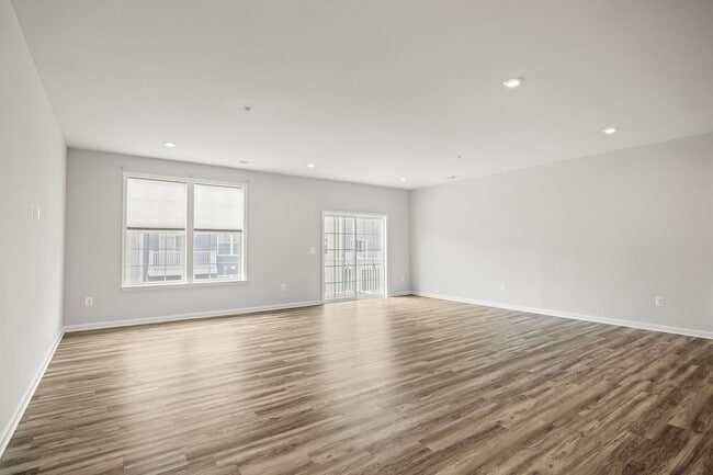 Building Photo - Gorgeous 3 Bedroom Townhome in Henrico!