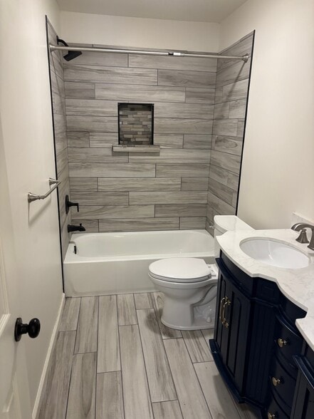 full bath - 75 Lane 265 Lake James