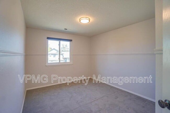 Building Photo - 203 NW 146th St
