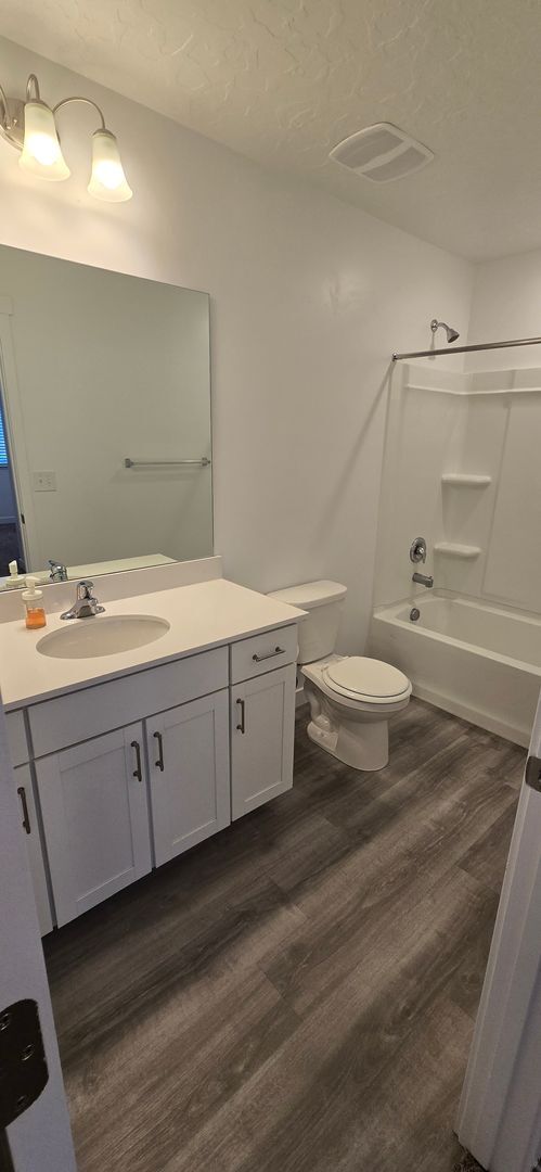 Building Photo - 3 Bed 2 Bath Townhouse in Lehi!!