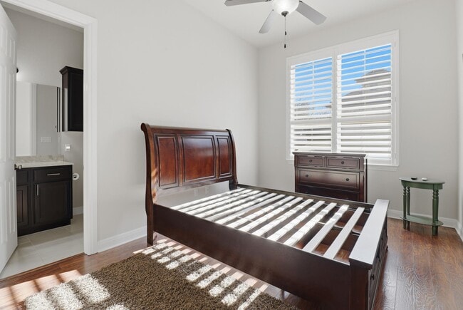 Building Photo - 108 Gemstone