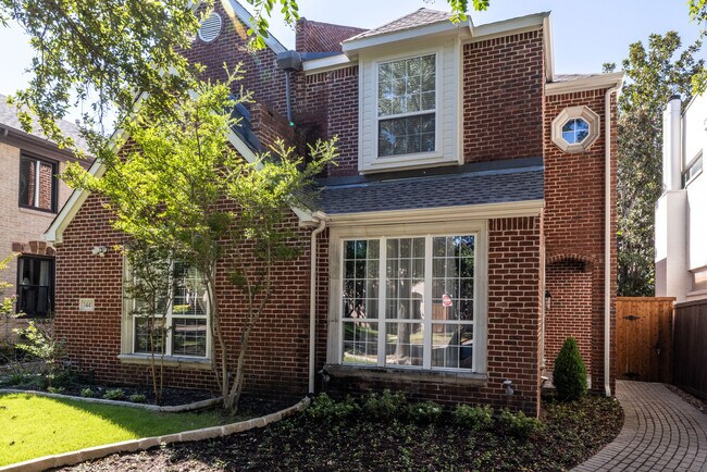 Building Photo - 3451 Binkley Ave