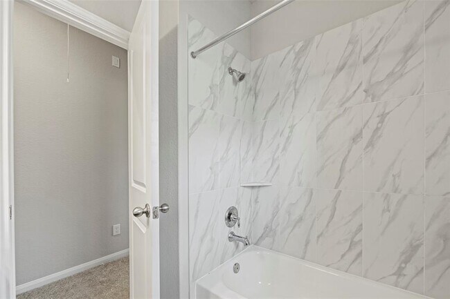 Building Photo - 11307 Cosmopolitan Dr