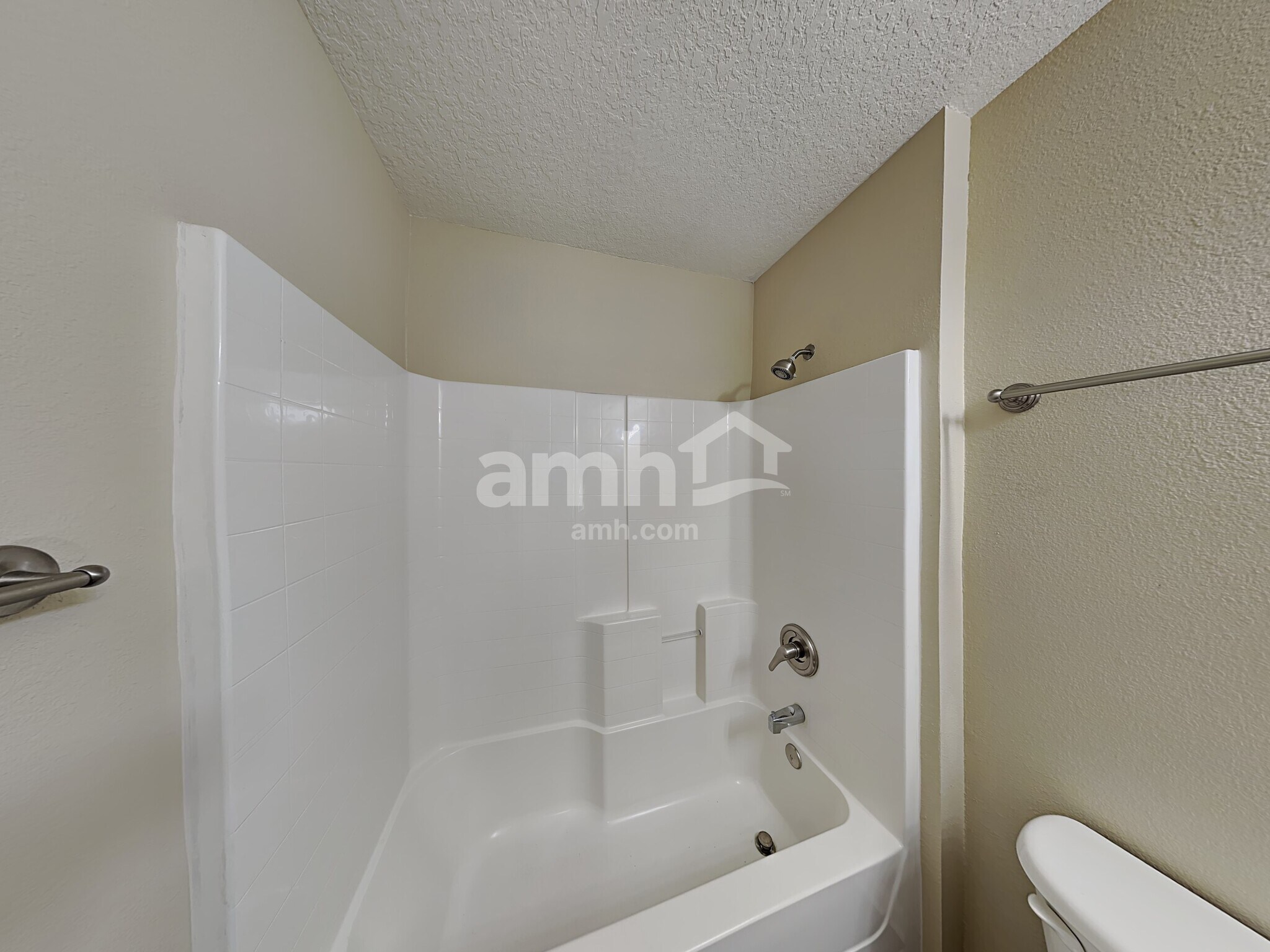 Building Photo - 64 Old Hickory Forest Rd