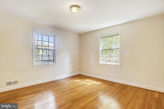 Building Photo - 3303 Winnett Rd
