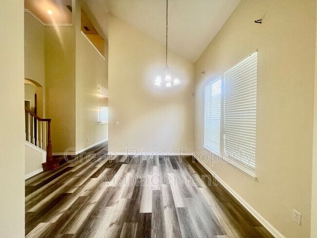 Building Photo - 2074 Heritage Oaks Ct
