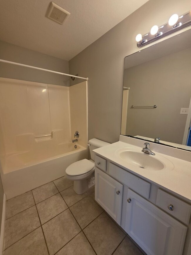 Building Photo - Spacious 4-Bedroom Bryan Farms Beauty with Bonus Suite, Large Fenced Yard & RV/Boat Parking!