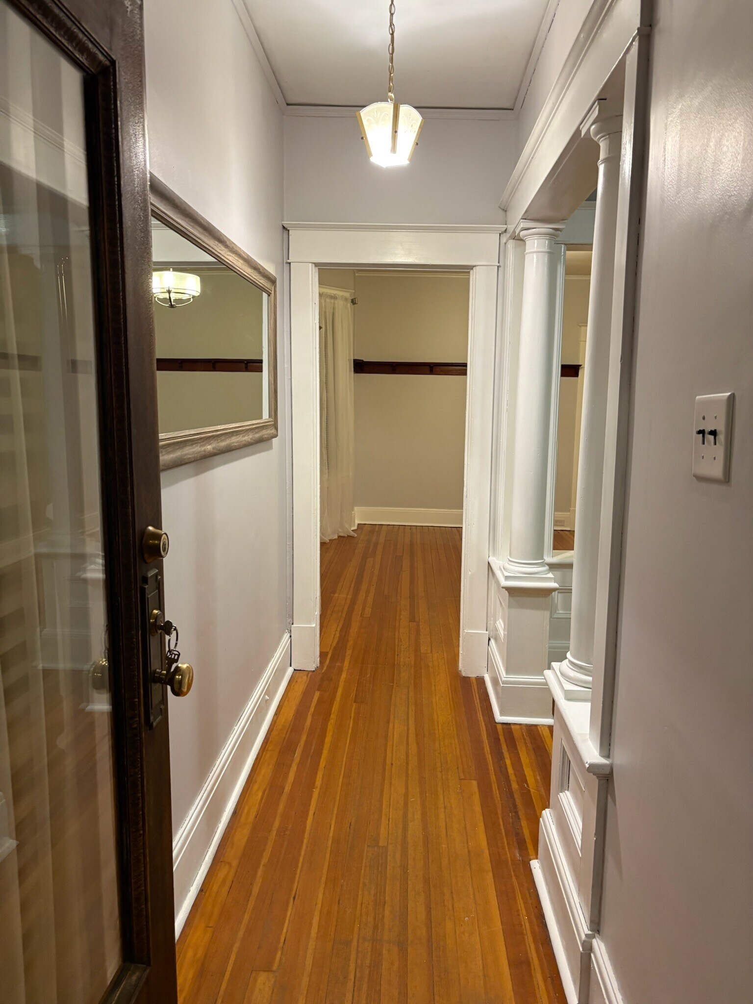 Front door and entry way - 52 Grove Ave