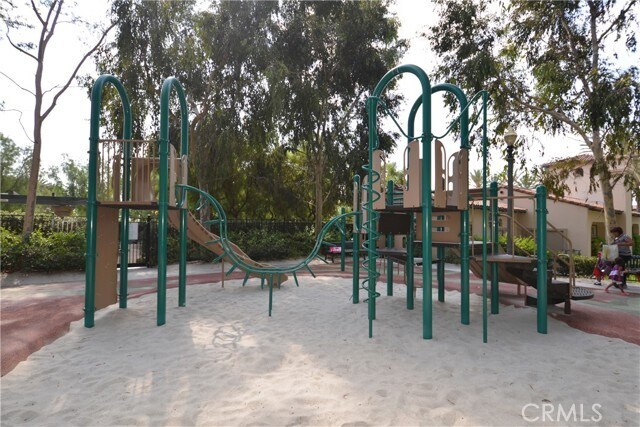 Building Photo - 24 Sebastian