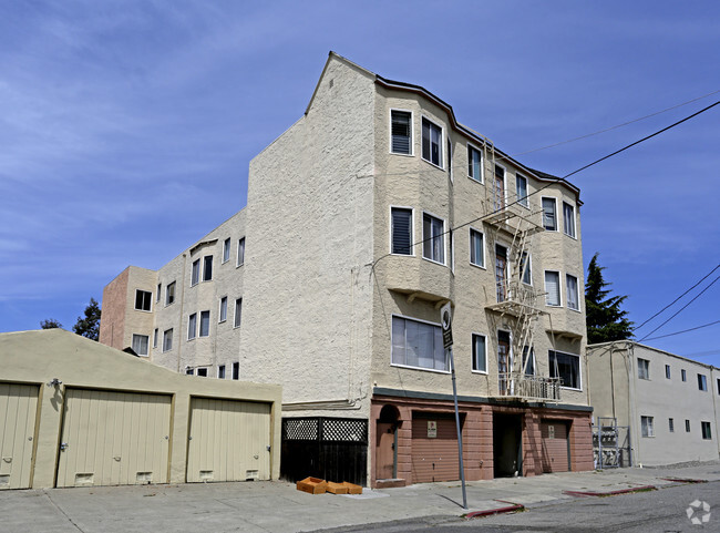 Primary Photo - 6321 Dover St