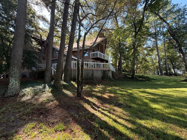 Building Photo - 20868 Bay Shore Dr