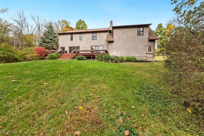 Building Photo - 1720 Stine Rd