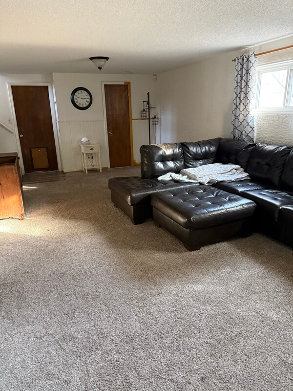 Building Photo - 3634 Alpine Pl