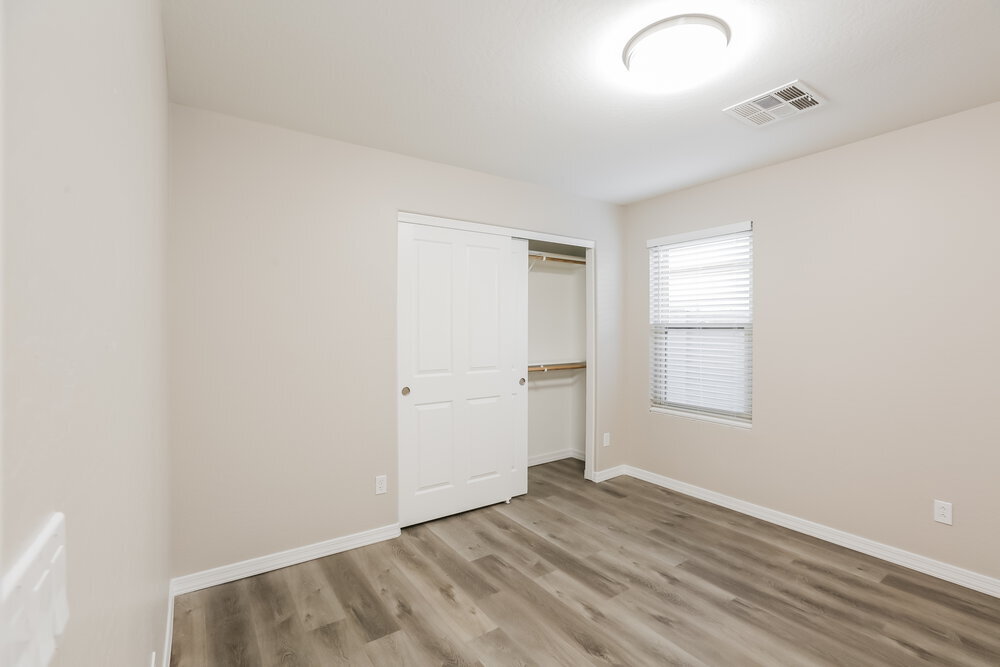 Building Photo - 7374 W Magdalena Ln