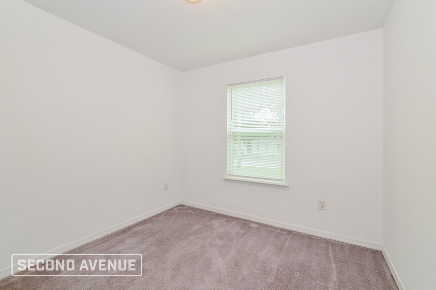 Building Photo - 5279 NW 53 St