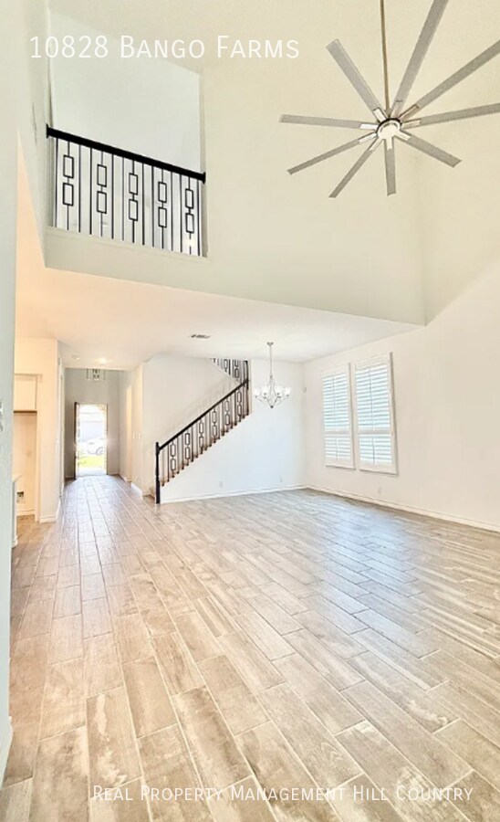 Building Photo - 10828 Bango Farms