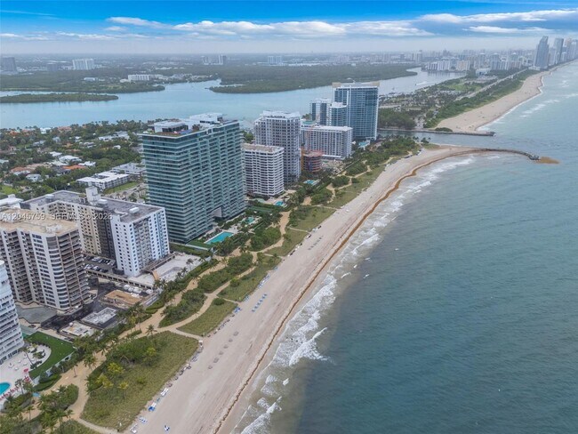 Building Photo - 10185 Collins Ave