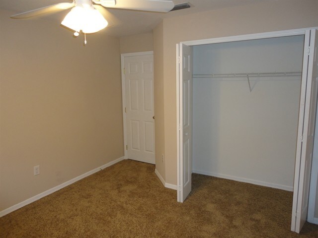 Building Photo - 17637 Esprit Dr