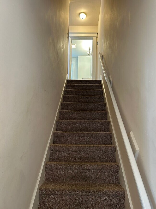 Building Photo - 929-931 Kentucky