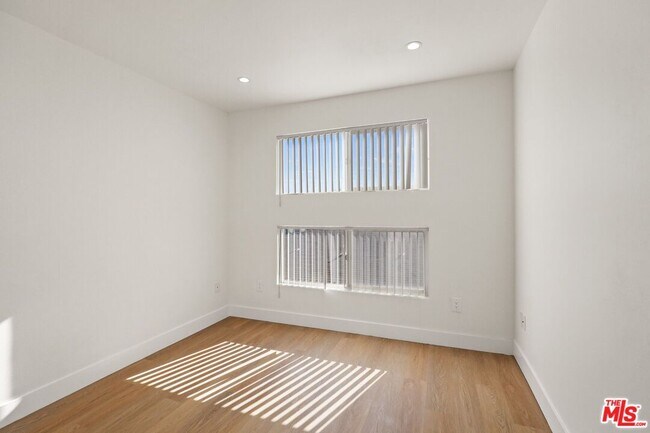 Building Photo - 1623 Brockton Ave