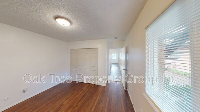 Building Photo - 1648 Russell St