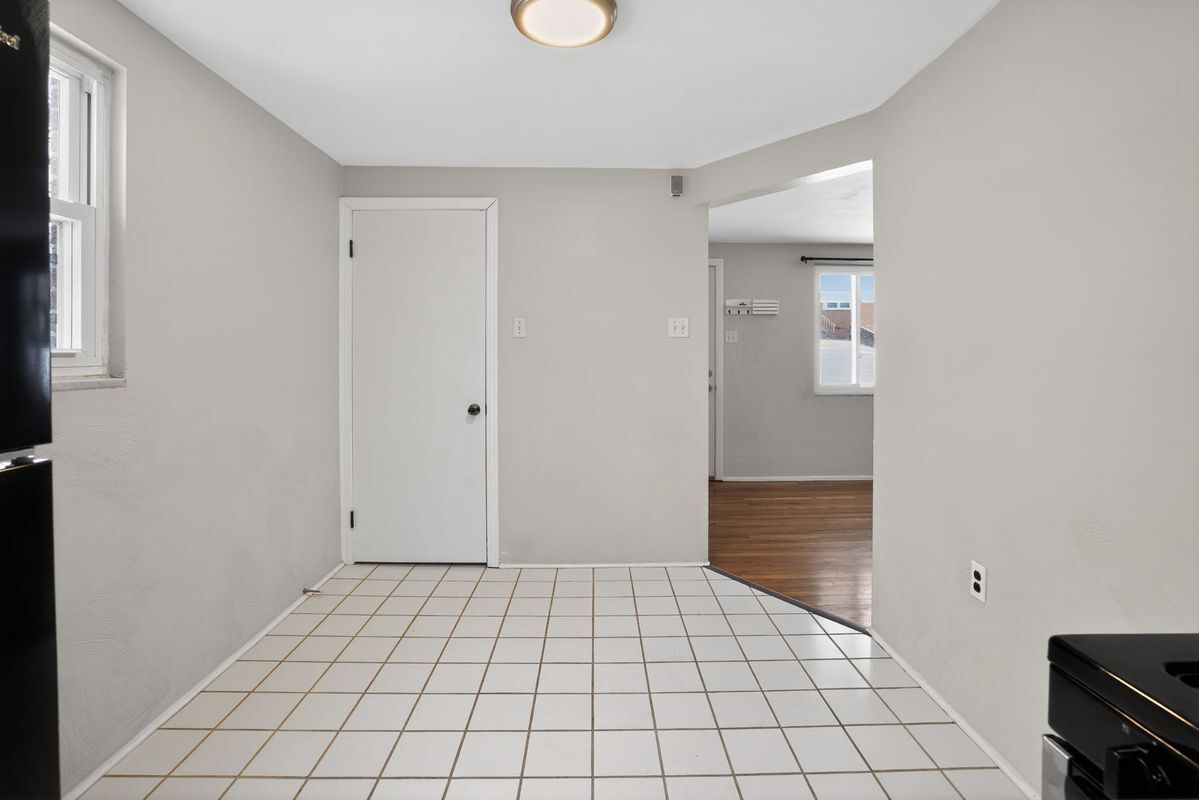 Building Photo - 3341 Recker Dr