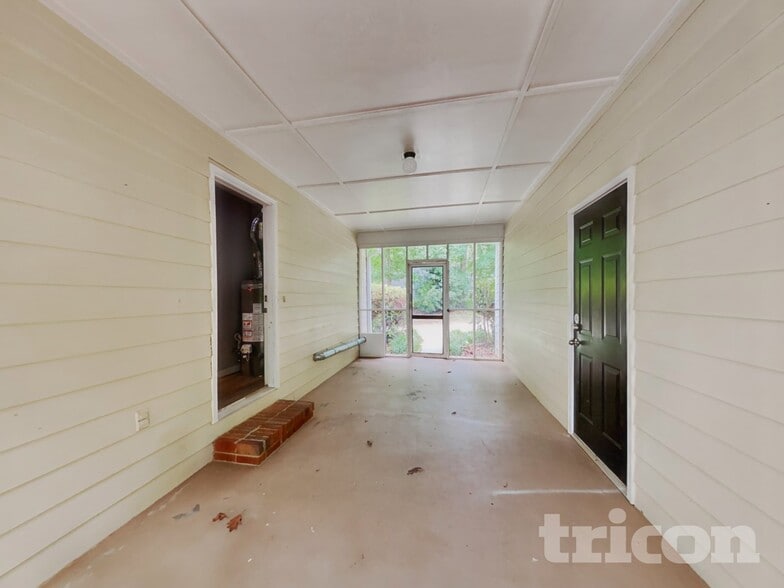 Building Photo - 184 Bradford Pl