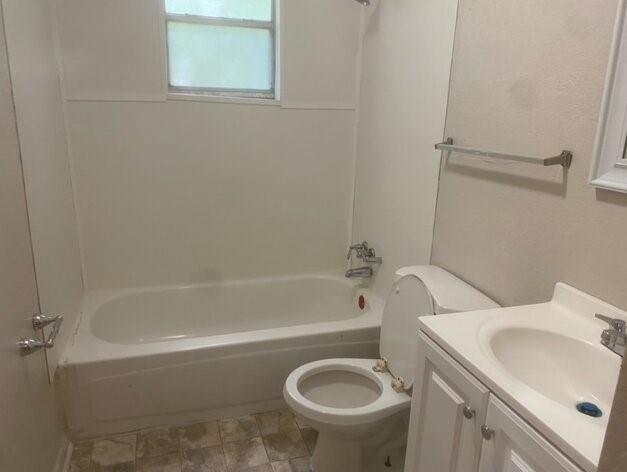 Building Photo - 215 Blackshear St