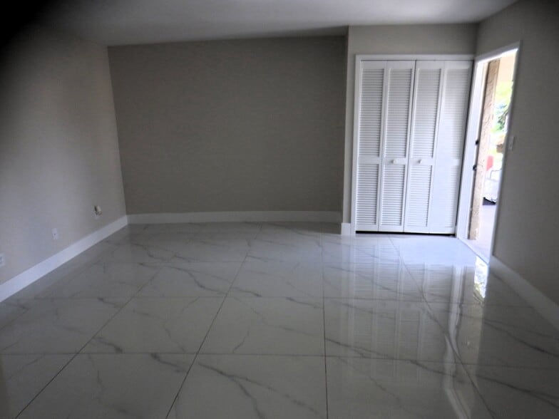 Building Photo - 4773 Orange Grove Blvd