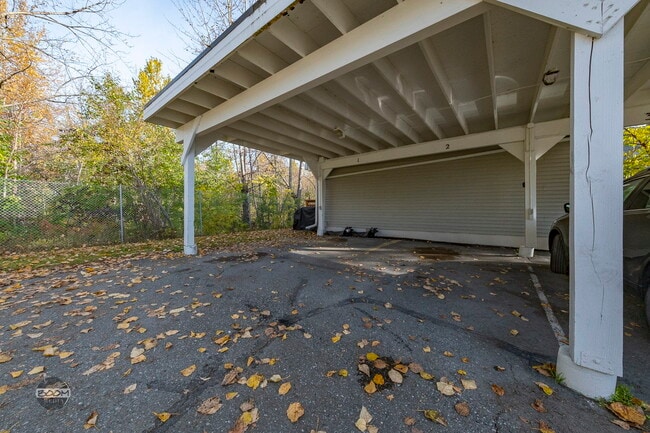 Building Photo - 1461 Northview Dr