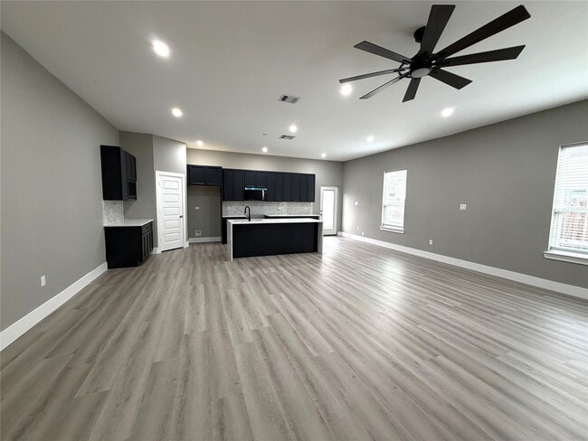 Building Photo - 10103 Grover Ln