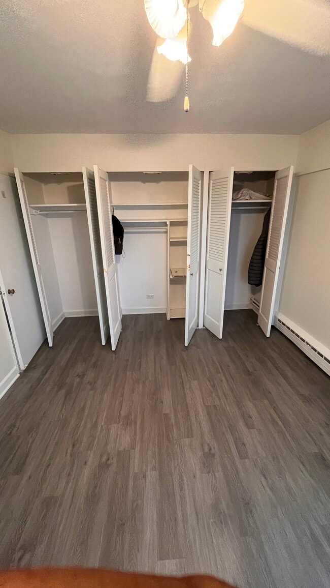 Building Photo - 4950 N Marine Dr