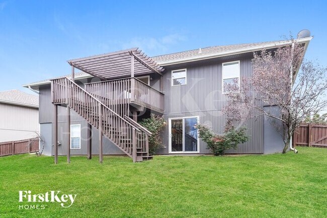 Building Photo - 18608 Primrose St