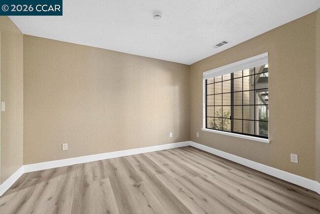 Building Photo - 109 Devonwood