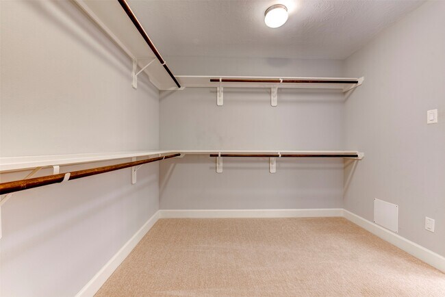 Building Photo - 1811 Wichita St