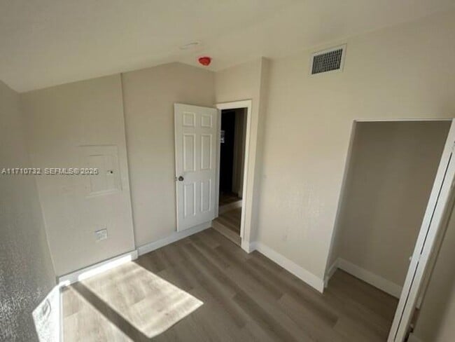 Building Photo - 3529 NW 34th St