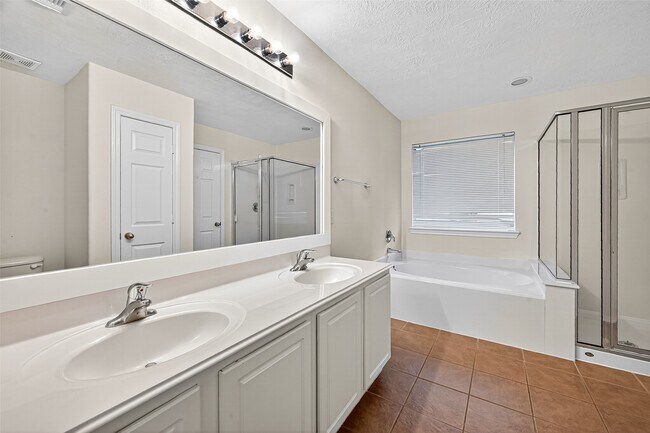 Building Photo - 25222 Boulder Bend Ln