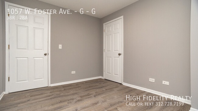 Building Photo - 1057 W Foster Ave
